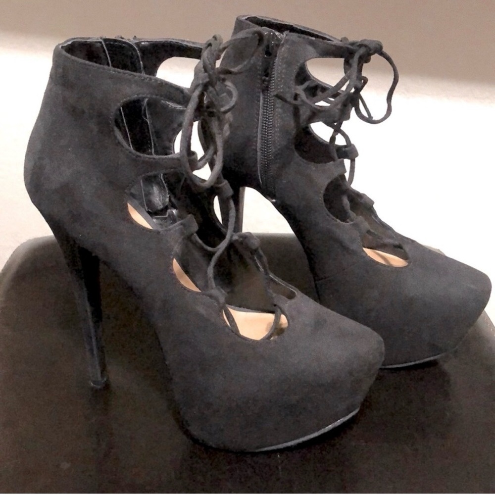 JustFab Black Lace-Up Platform Heels